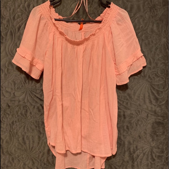 Women’s top - Picture 1 of 1